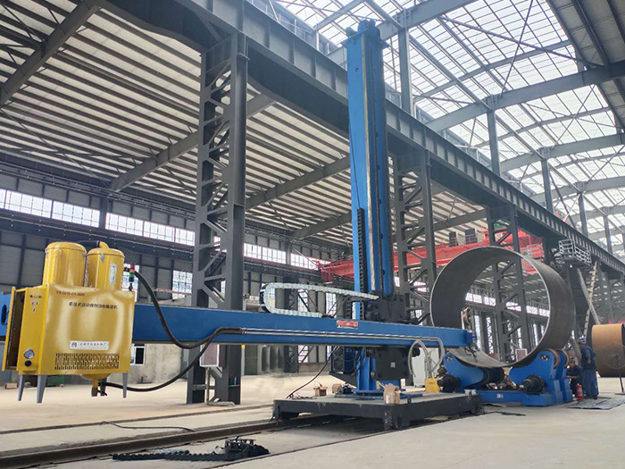 Cantilevered Lifting Welding Platform